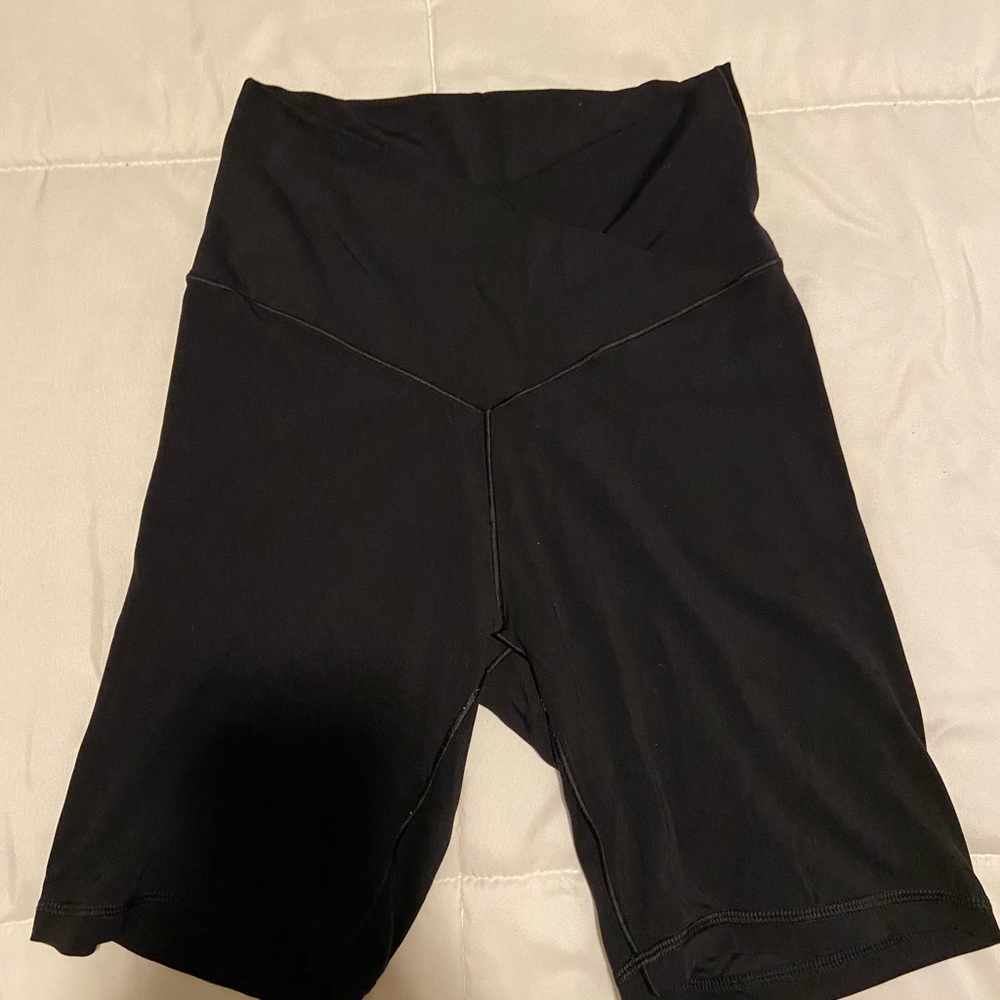 Aerie OFFLINE crossover biker short 7”